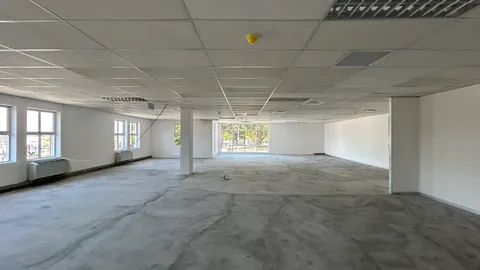 suite 105, 7 west quay (7).